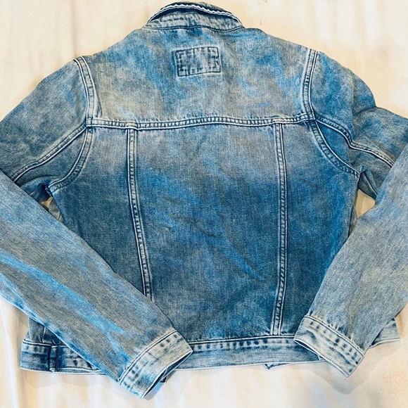 FOREVER 21 Light Blue Jean Jacket. All Cotton. Jeans Jacket - Picture 13 of 15